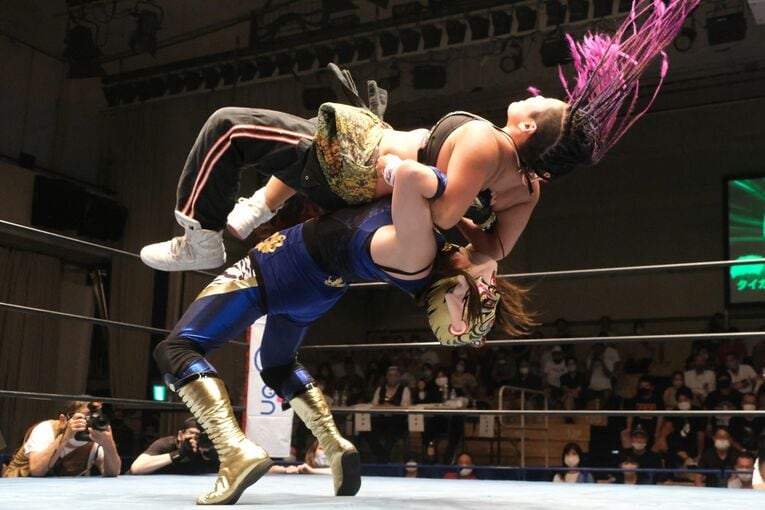 「はっきり言って、初代タイガーマスクのクローン」 《タイガー・クイーン》衝撃デビューに佐山聡も「思った以上の合格点」(8)