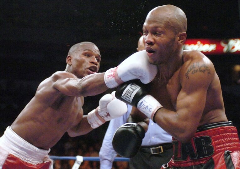 右ストレートがキーパンチとなった2006年4月のザブ・ジュダー戦　©Naoki Fukuda