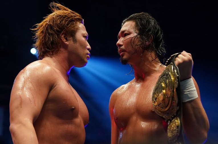 V3を達成し、全日本を引っ張る覚悟を見せたジェイク・リー（右）。“主役”として君臨してきた宮原健斗はリーの煽りにどう応えるのか ／ photograph by Essei Hara