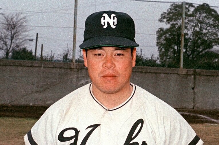 170cmの体躯で、プロ野球歴代3位の通算567本塁打を放った門田博光 ／ photograph by KYODO