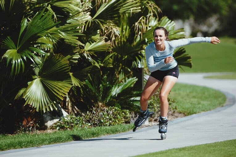 ローラースケートでスイスイ進むヒンギス　©GettyImages