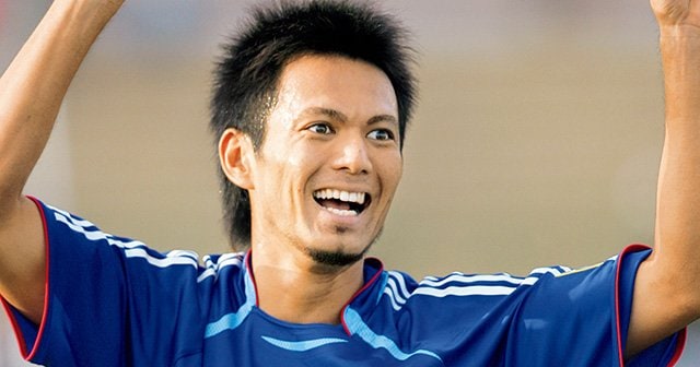 オシム「美しさはないが、何度も…」巻誠一郎→我那覇和樹が泥臭く決めた一撃を“代表ベストゴール”と称えた理由