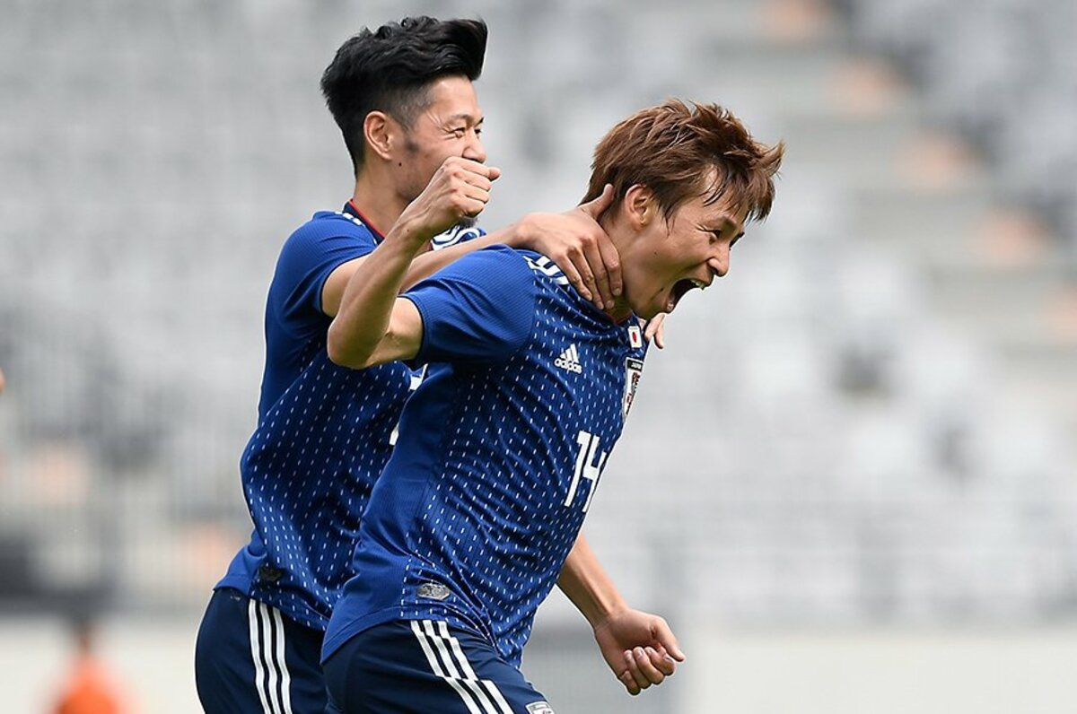 オシムがコロンビア戦に見る希望 岡崎と乾 香川 そこに本田も サッカー日本代表 Number Web ナンバー