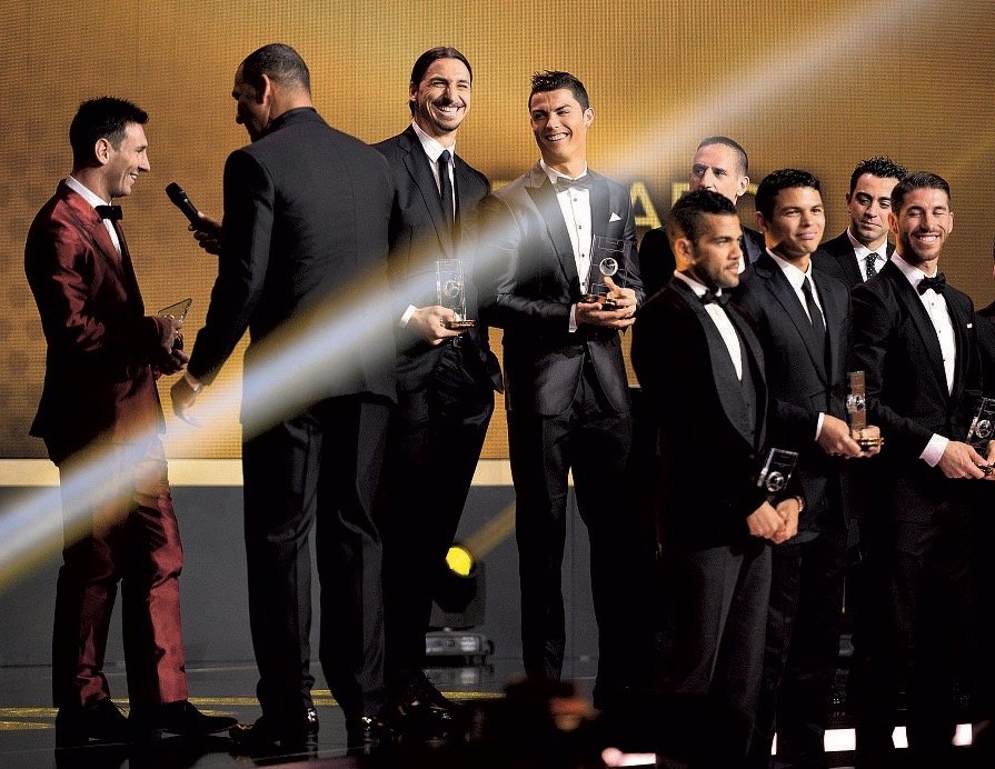 13年のバロンドールでは、自己最高の4位に選出。10年連続でロナウドとメッシが賞を独占した時代だった