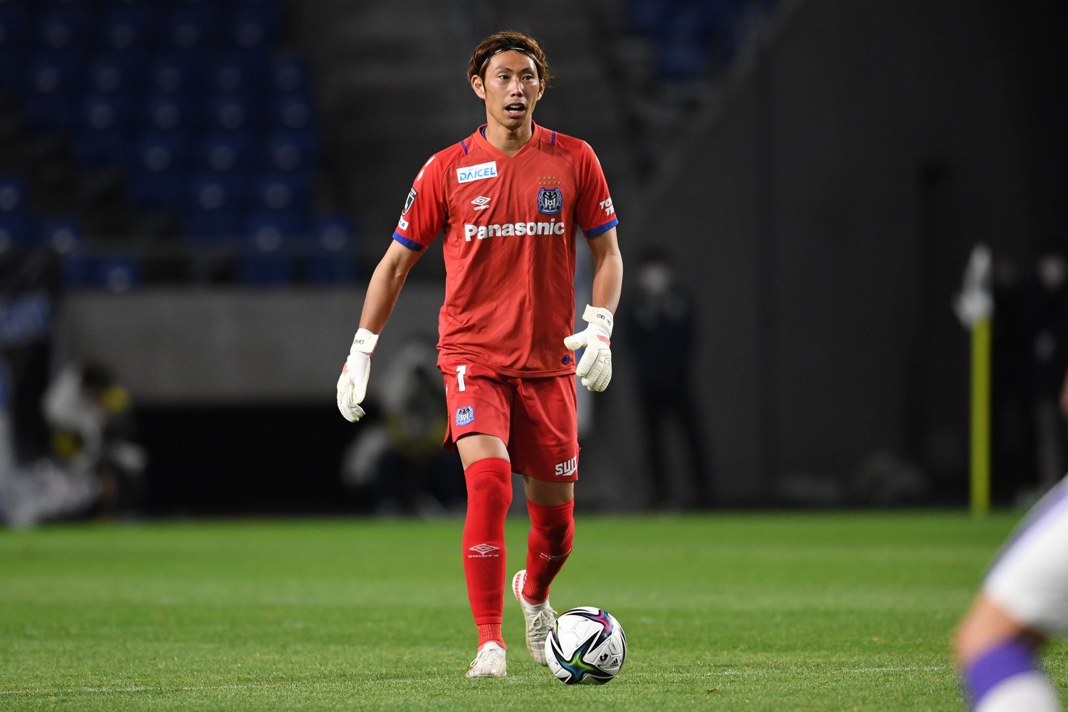 もう一度左を確認したが、出すべきところに動いてきている選手はいなかった