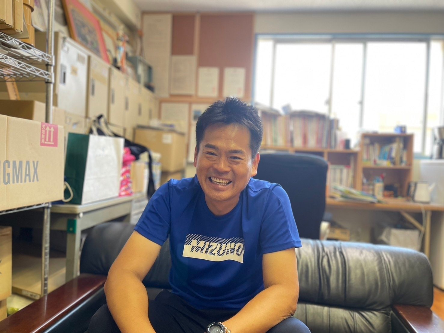 母校の大村工業高校で指導にあたっている元バレーボール日本代表・朝長孝介監督。宇佐美大輔が正セッターを務めた日本代表で“セカンドセッター”を長く務めた（筆者撮影）