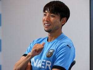 小林悠39歳が10年前に断った“破格オファー”「最後はこのクラブで」なぜ引退まで川崎フロンターレだけに尽くしたのか？ 福岡で記者が見た“初めての怒り”