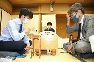 【後編はこちら】藤井聡太二冠や将棋棋士の「全集中」って、どんな状態なの？ 中村太地七段が挙げる“注目の仕草”とは