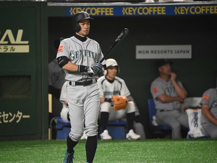 イチローを支えた弓子夫人と、2800個の塩おにぎり、愛犬一弓。＜Number Web＞ photograph by Naoya Sanuki