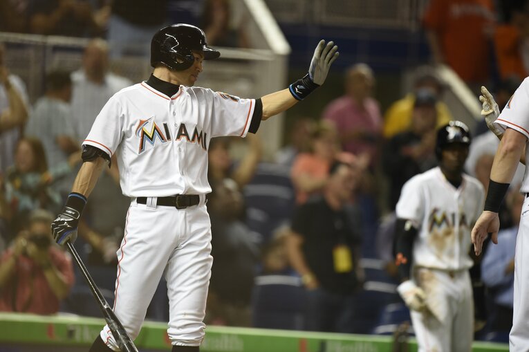 マーリンズ時代のイチロー　©BUNGEISHUNJU