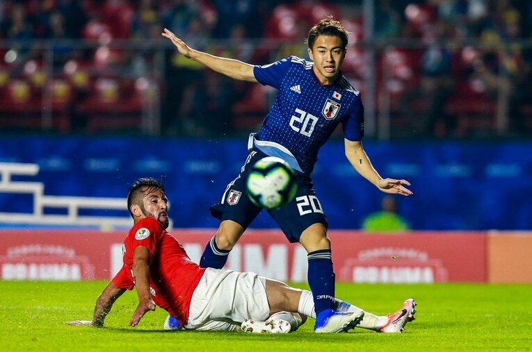 鈴木優磨、鹿島での17年間と別れ。手本の金崎夢生を「必ず超えます」。(4) ／ photograph by Getty Images