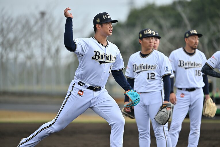 ブレーク２年目となる今春のキャンプで練習に取り組む山下　©Hideki Sugiyama