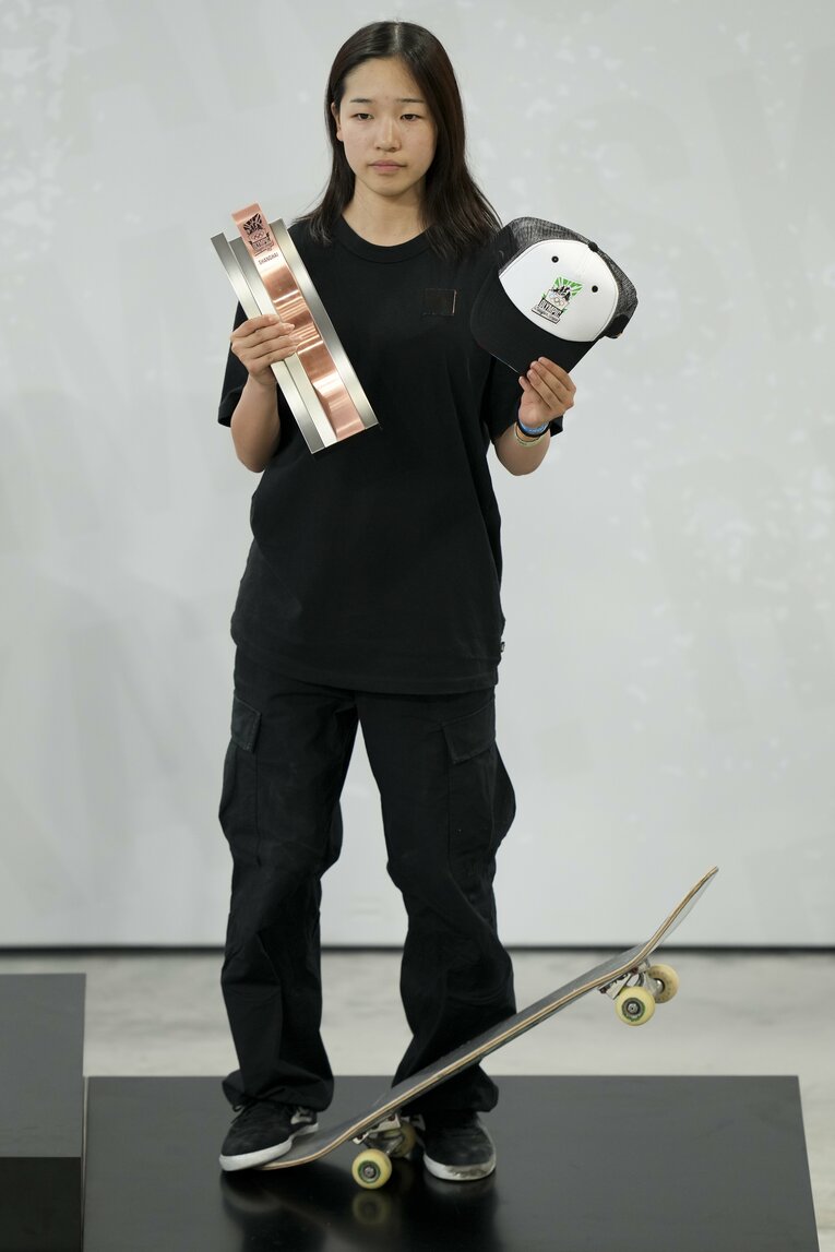 今年5月、黒髪の吉沢恋（14歳）　©Getty Images