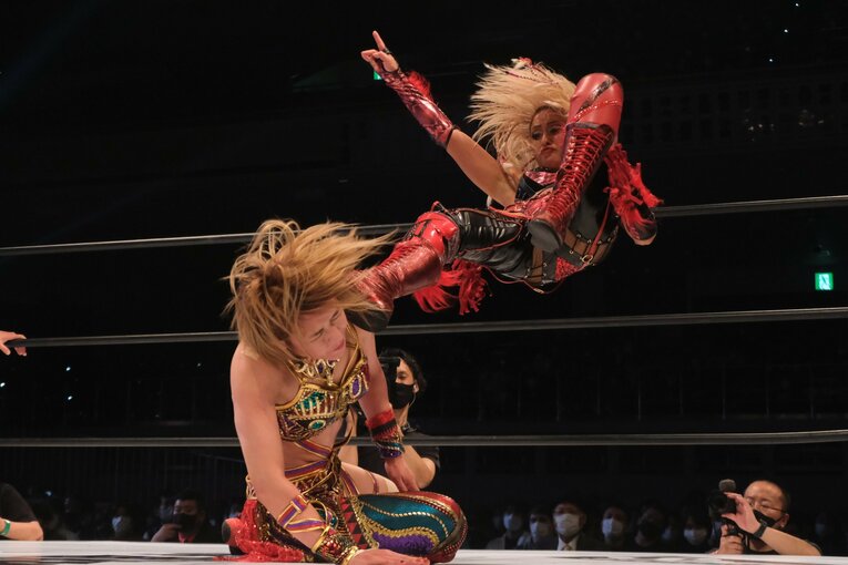 タイトルマッチは“朱里との作品”だった…新王者・ジュリアはスターダムをどう“引っかき回す”のか？ 異例のアピール「全員覚悟しとけよ！」(33)