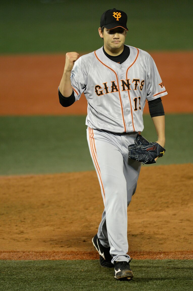 巨人時代の菅野　©BUNGEISHUNJU