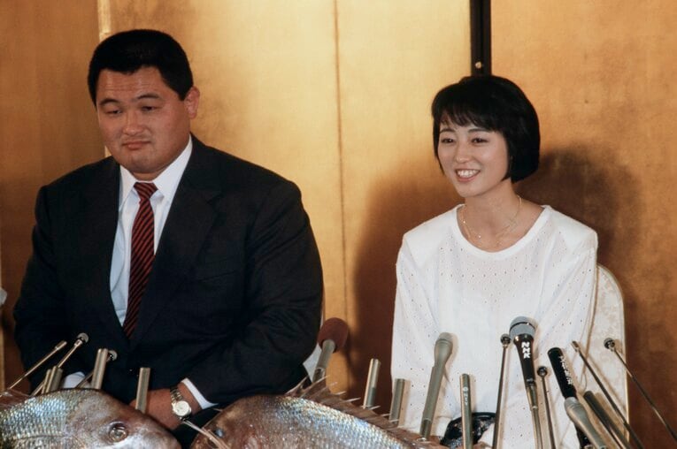 1986年1月5日、柔道・山下泰裕の婚約発表会見（東京・千代田区の霞が関ビル東海大校友会館）　©JIJI PRESS