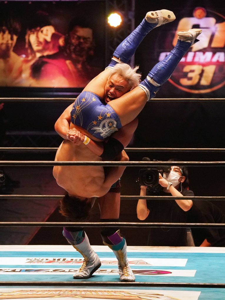 オカダのパイルドライバー