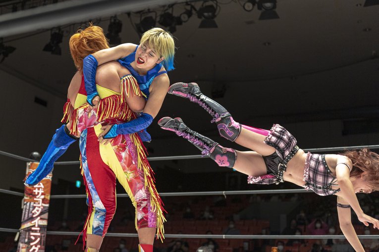 神取＆アジャ＆“W井上”！ レジェンドたちが若手精鋭軍との「3本勝負」で必殺技連発…“お祭り”カードに見た歴史的意義とは？(57)