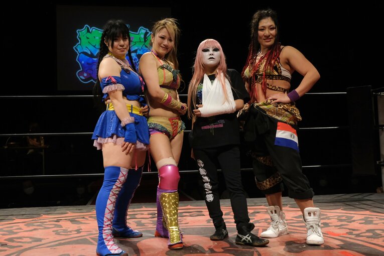 ボンデージ姿でムチ乱打も…“フェリス卒”女子レスラー・雪妃真矢がフリーで始めた新たな闘いとは？「伸び伸びと、怒られてもいいので（笑）」(35)