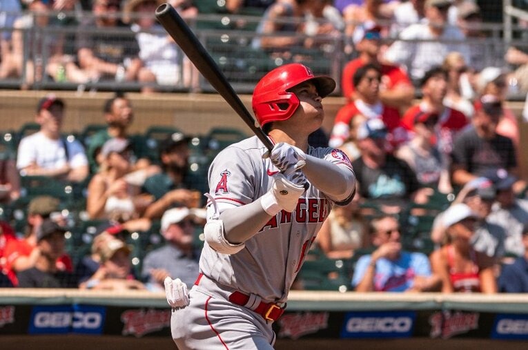 7月25日のツインズ戦にて、久々となる35号ホームランを放った大谷。しかしチームとしては依然厳しい状態が続く ／ photograph by Getty Images