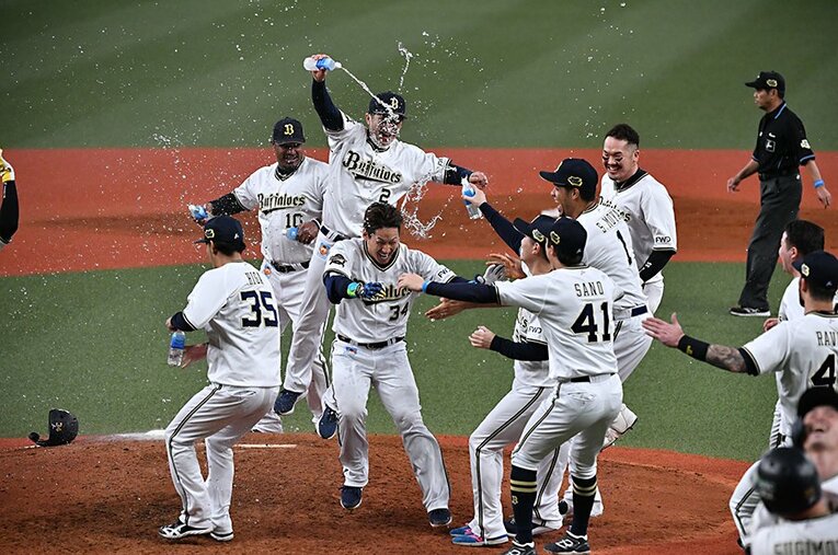 パ・リーグを制覇し、日本シリーズでも激闘を見せたオリックス。その本拠地に鳴り響く音にも注目したい ／ photograph by Hideki Sugiyama