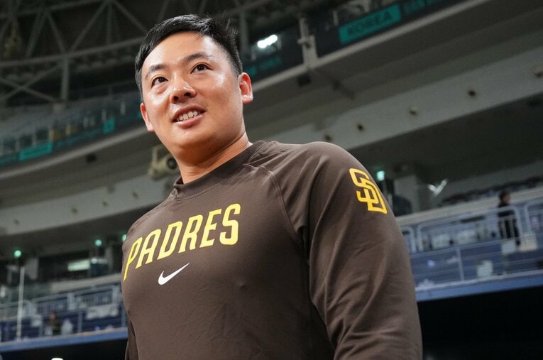 練習したスピーチでパドレスのチームメイトやファンの心を掴んだ松井裕樹 ／ photograph by Getty Images