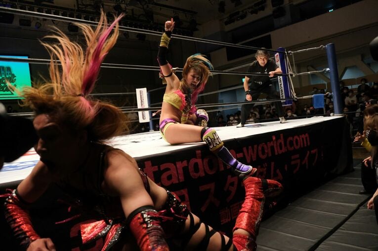 朱里に勝利したウナギ