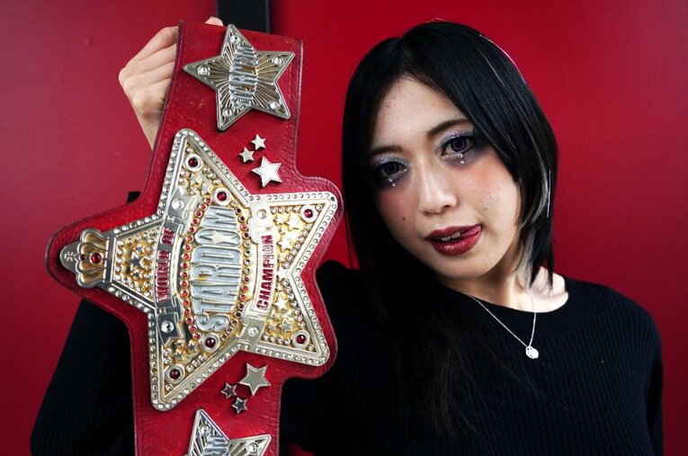 引退をかけて中野たむと対戦する上谷沙弥。宿敵への“本当の思い”を明かした ／ photograph by Essei Hara