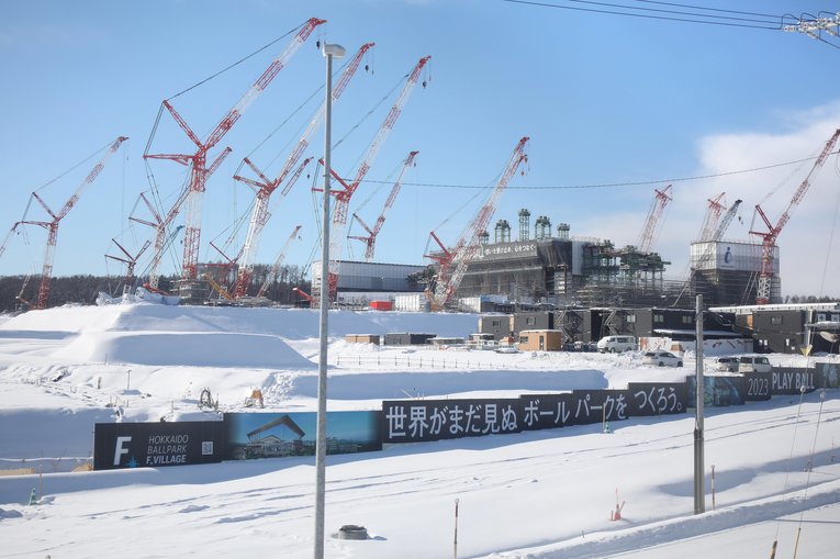 建設が進む新球場（今年1月に撮影）　©JIJI PRESS