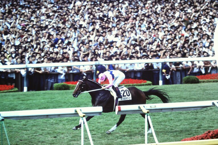 1991年の日本ダービーを制したトウカイテイオー　©Hirokazu Takayama