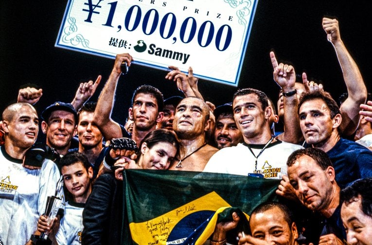 号泣する桜庭和志、高田延彦のハッピーエンド、伝説のミルコvs.ノゲイラ… カメラマンが目撃したMMA東京ドーム大会の衝撃の瞬間(21)