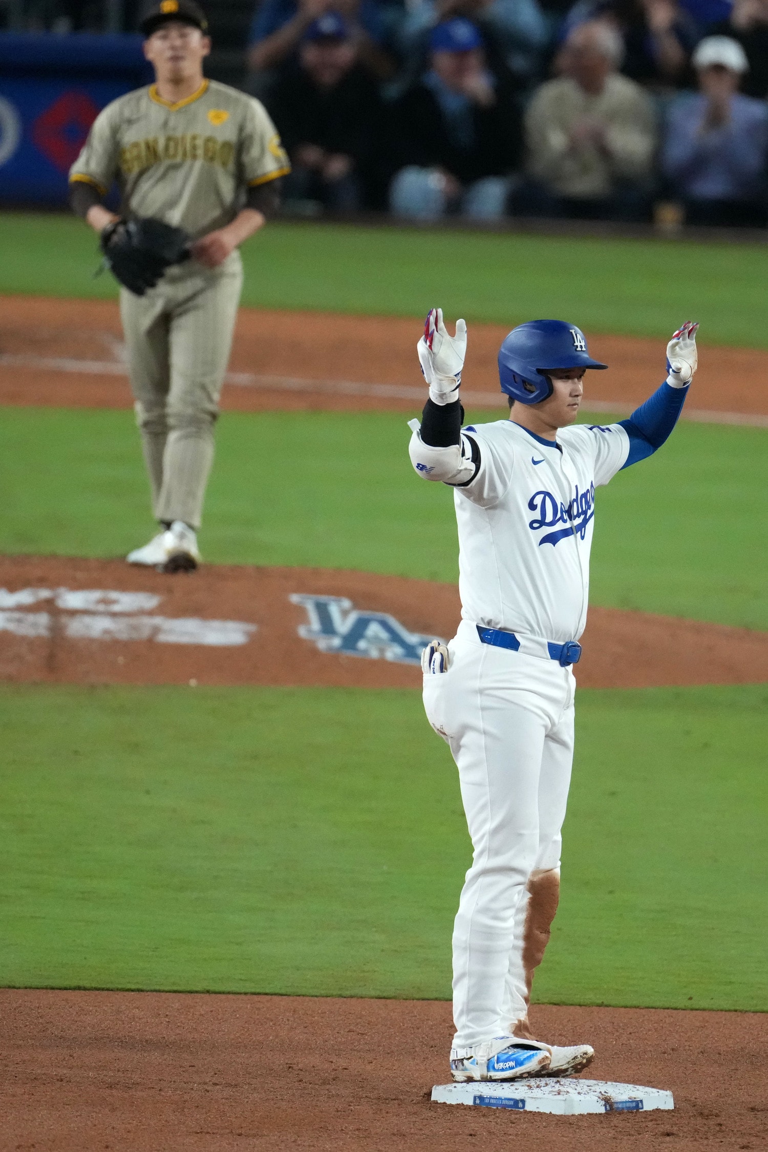 26日のドジャース戦、大谷翔平に二塁打を許した松井裕樹（パドレス）。後続を仕留め、0点に抑えた　©JIJI PRESS