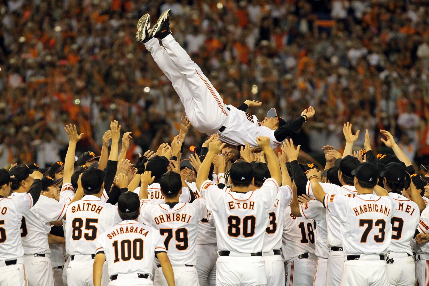 2010年から落合博満監督率いる中日に2連覇を許した原は12年、監督生命をかけてシーズンに臨み、3年ぶりの日本一に輝いた ©Hideki Sugiyama