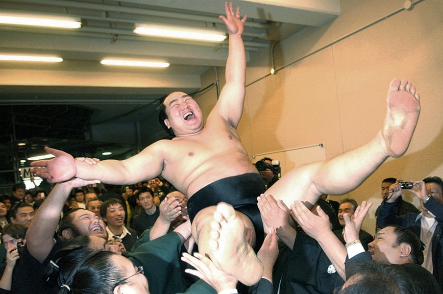 ヒール横綱の元付け人たちが語る、朝青龍は“気のいいあんちゃん”。＜Number Web＞ photograph by Kyodo News