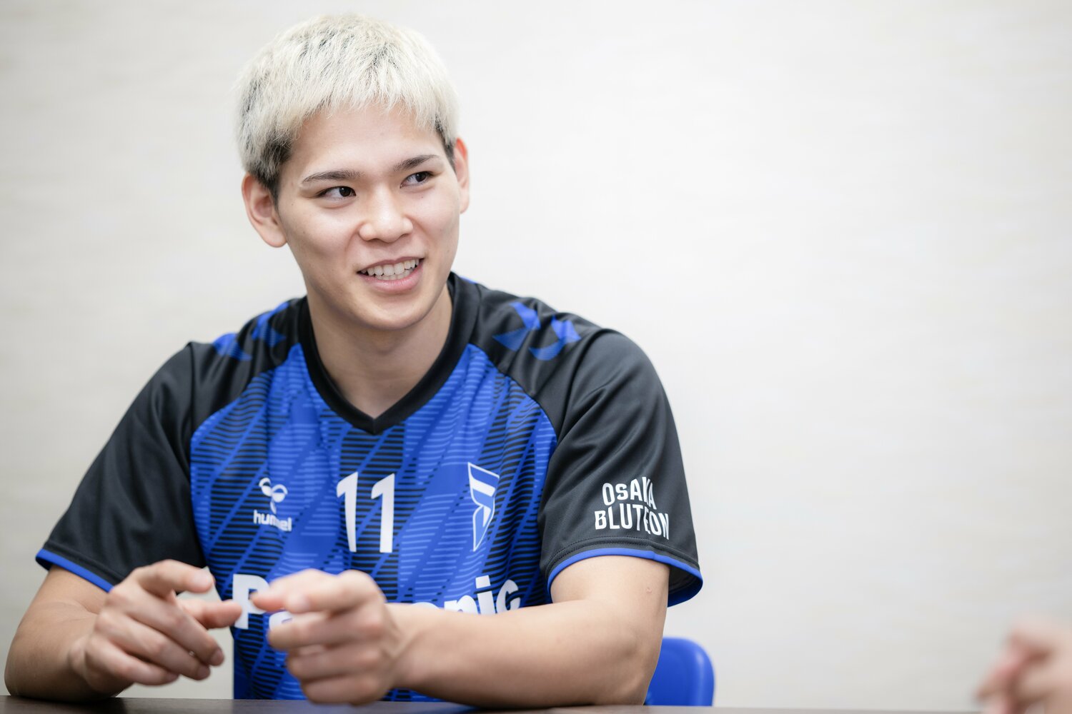 「オポジットの役割」と語る西田有志　©︎Nanae Suzuki