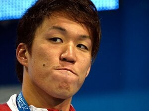 競泳界の超新星・小関也朱篤は、北島康介を越えられるか？