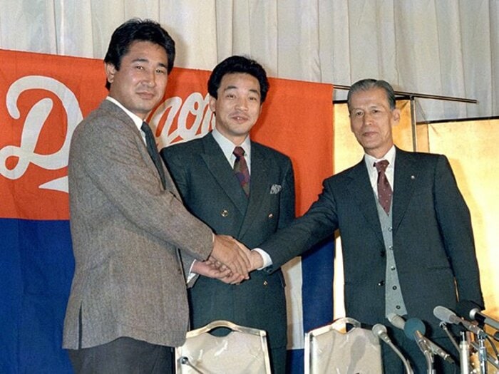 アラフォーの星野仙一は強烈だった。「巨人軍と面白く戦う」という奔放。<Number Web> photograph by Kyodo News