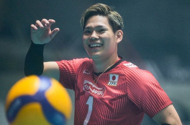 W杯でパリ五輪出場権をかけて戦う日本代表の左のエース・西田有志（22歳）。大会前、原因不明の体調不良からW杯にいたるまでを率直に明かした ／ photograph by Yuki Suenaga