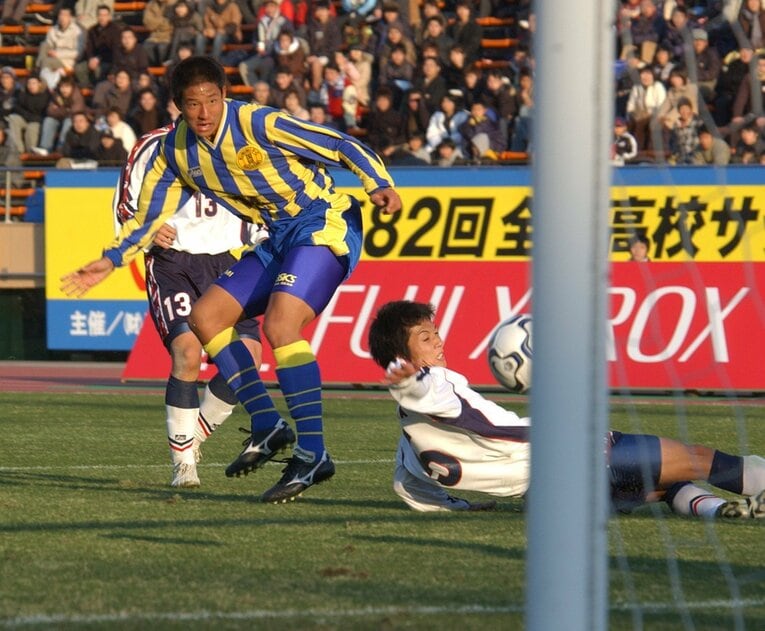 国見高校時代、滝川二高戦でハットトリック（2004年1月）©︎JIJI PRESS