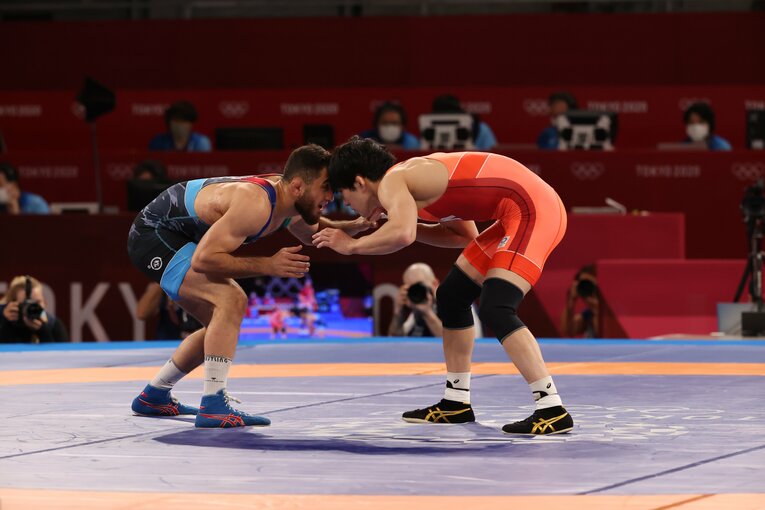 乙黒拓斗（22）は強者ゆえの「包囲網」にも負けず…“ポーカーフェイス”が雄叫びを上げた日《レスリング金メダル》(15)