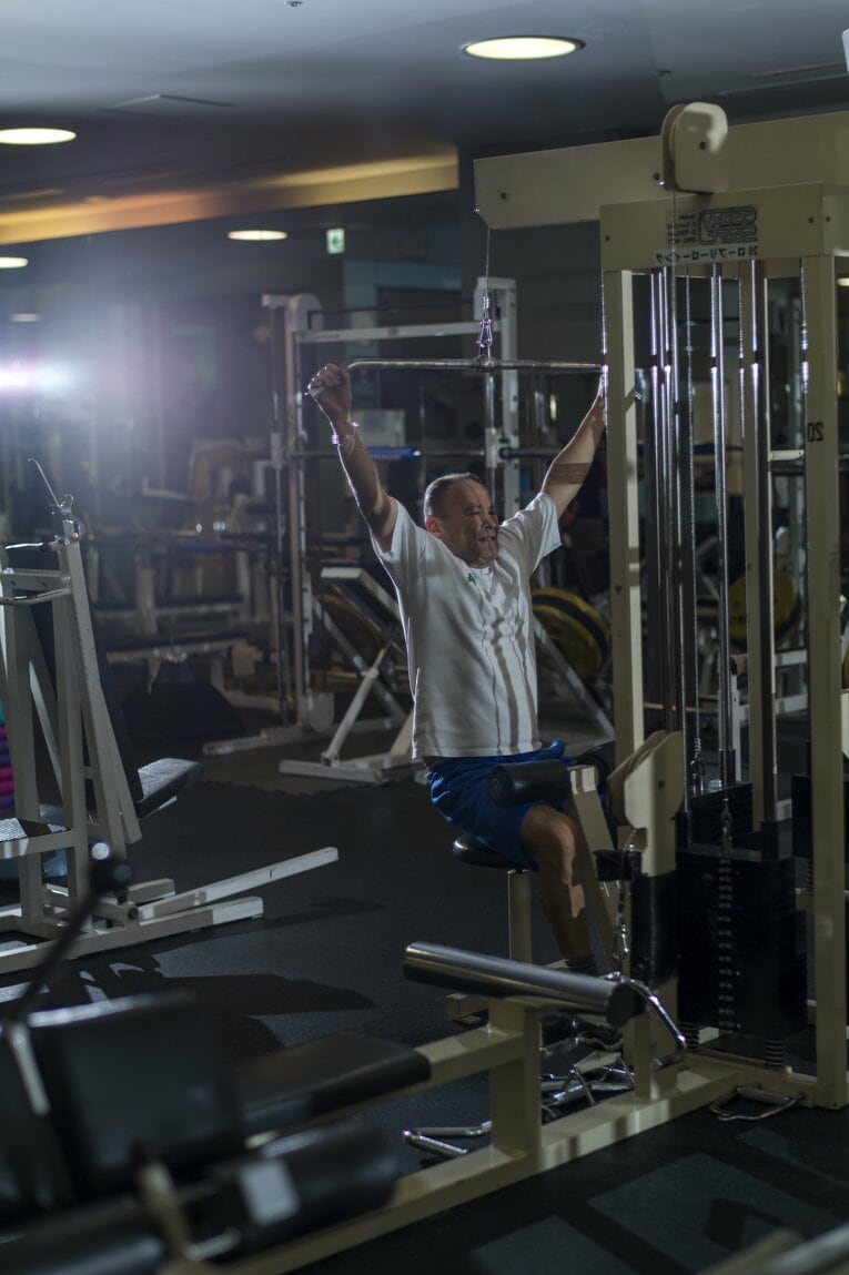 筋トレ中のエディー・ジョーンズ（2015年12月）©︎Takuya Sugiayma