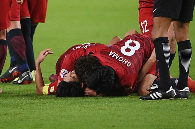 こんな内田篤人見たことある？ レアすぎるユニ姿、鹿島ラストゴール…密着カメラマンの“未公開シーン10”(11)