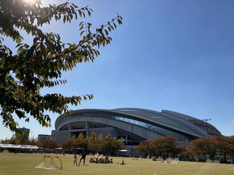 スタジアム周辺でも「なんで大迫外れたん？」の声が聞こえてきた