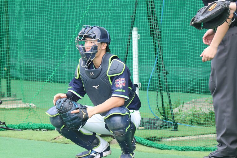 「捕手」と「外野手」の二刀流はプロでもなかなかいないケース　©Fumi Sawai 