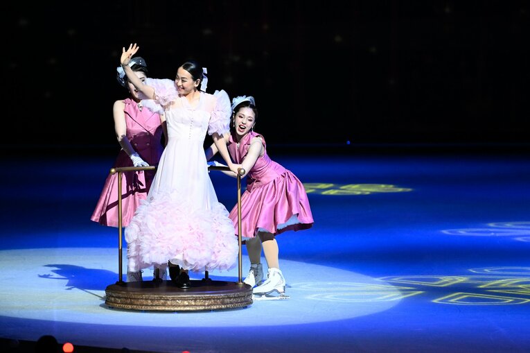 「母への永遠の愛を滑りたいな」浅田真央が明かすアイスショー『Everlasting33』に込めた“愛”「誰も見たことのない景色を届けたい」(20)