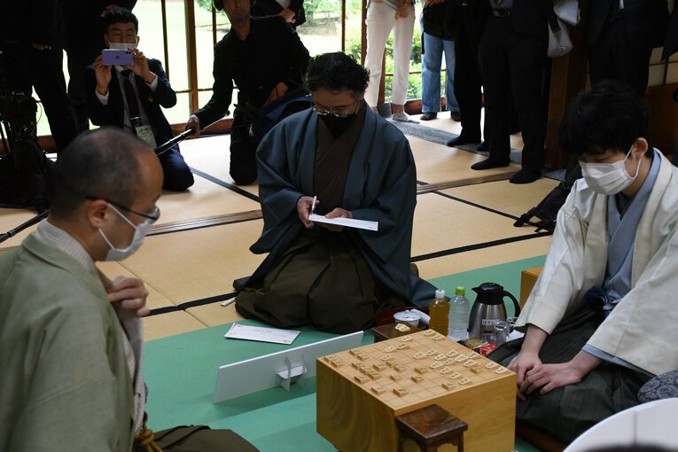名人戦第4局2日目　　©日本将棋連盟