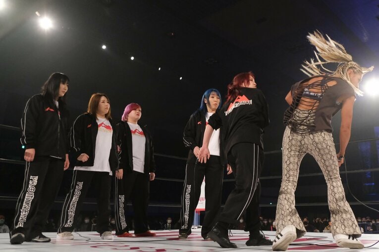 1月29日、スターダム名古屋大会に乗り込んだプロミネンス