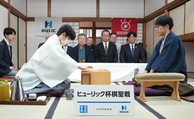 棋聖戦第3局（代表撮影）　©JIJI PRESS