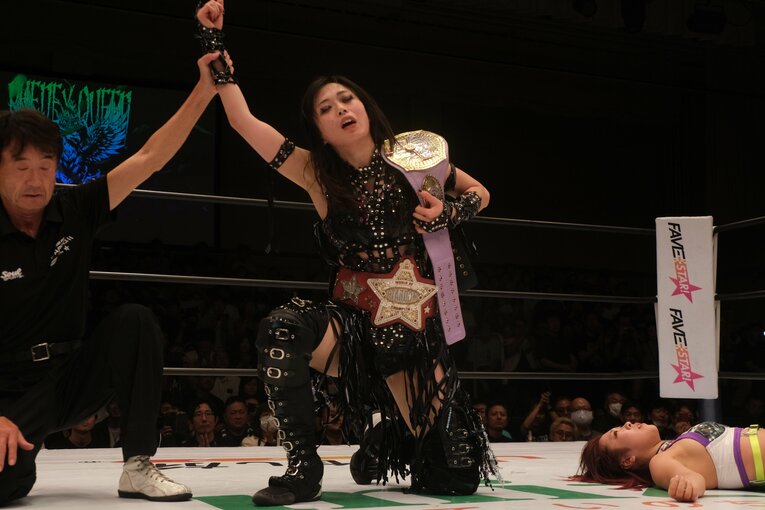 無料中継でも話題を集めた上谷沙弥vsAZM（9月27日）　©Norihiro Hashimoto