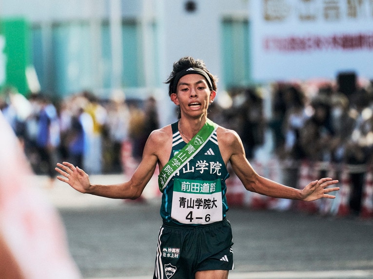 難しい後方からのスタートだったが最長区間できっちり区間賞を獲得した青学大の黒田　©Yuki Suenaga